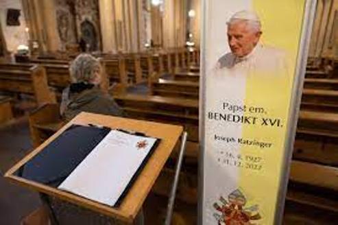 POPE BENEDICT V1 CONDOLENCE REGISTER