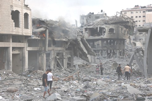 Israel-Strikes-Downtown-Gaza