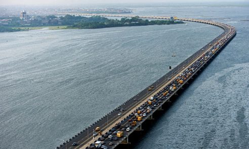 VIDEO:Over 60 Passengers Escape Death On Third Mainland Bridge As  Loaded Bus Almost Plunge Into Lagoon